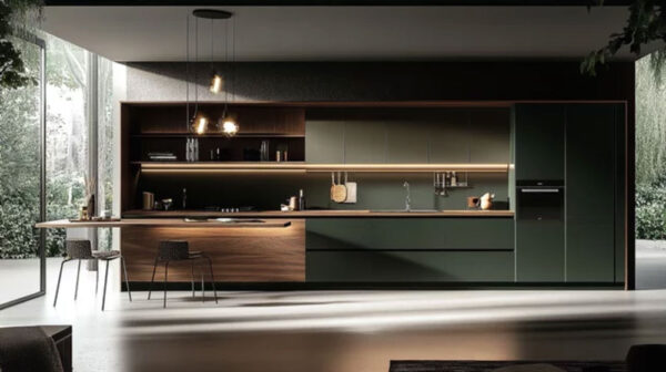 Minimalistische Küche in Kombination mit warmen Holz und moosgrüner Farbe